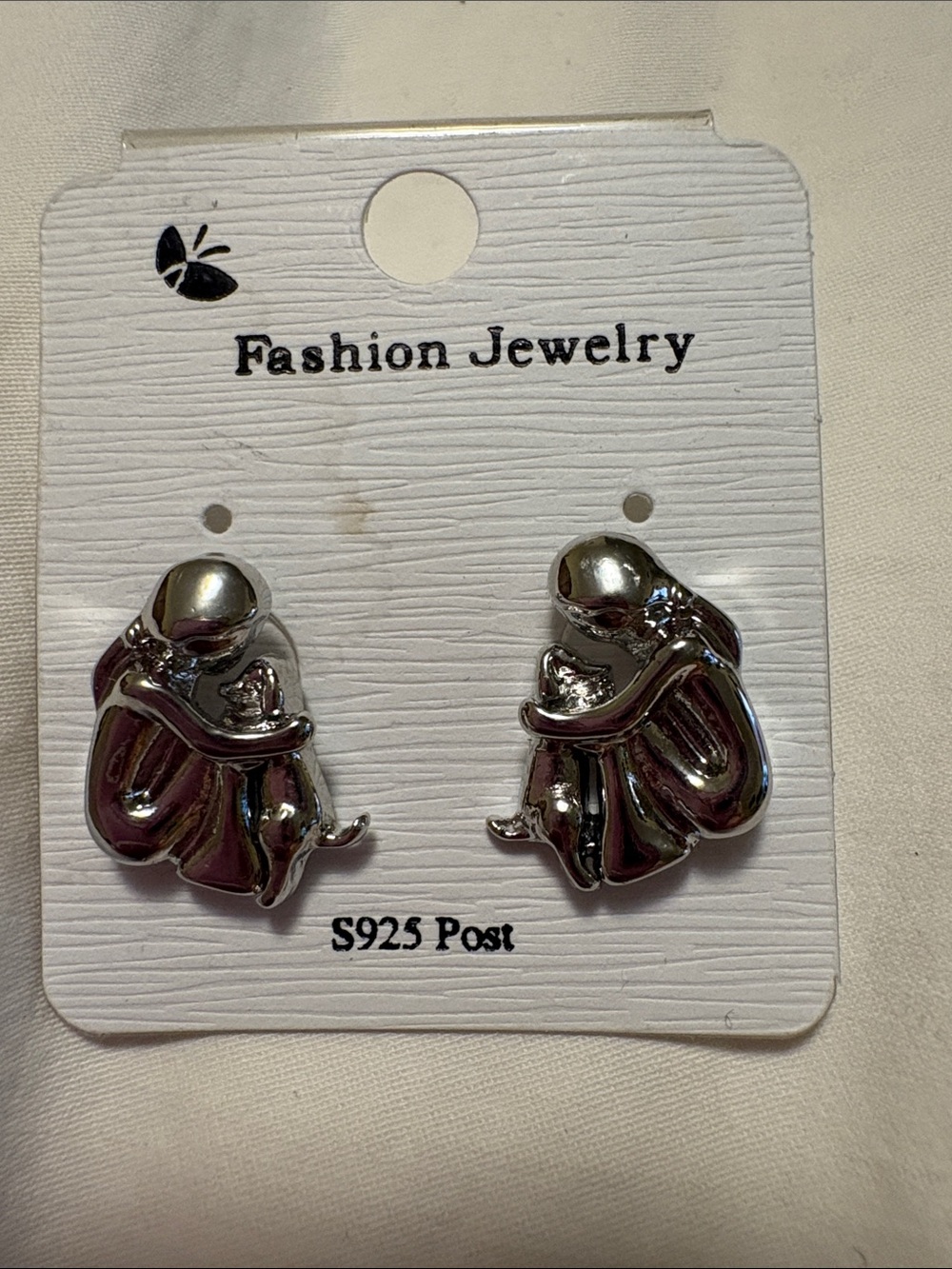 Fashion Jewelry Silver Mother & Child Embrace Stud Earrings